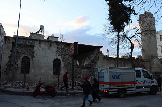 Şanlıurfa ve Kilis'te 145 cami depremde hasar gördü...